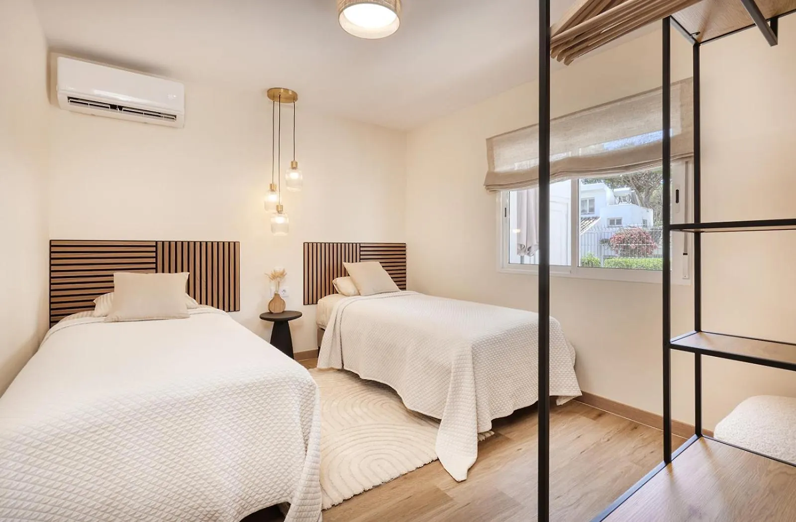 Waves & Pines Apartment El Paraiso, Benamara Estepona