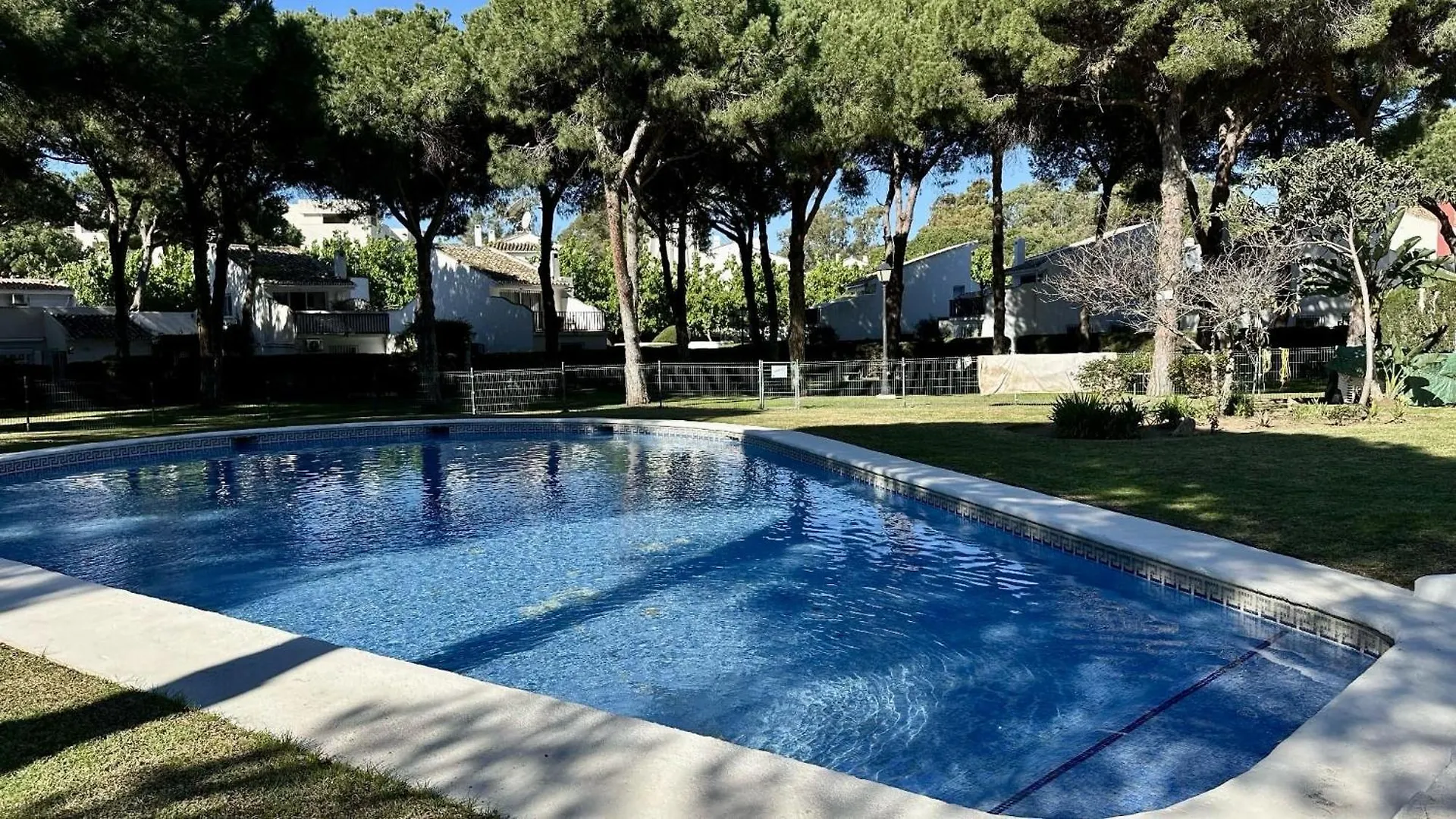 Waves & Pines Apartment El Paraiso, Benamara Estepona 0*,  Spain