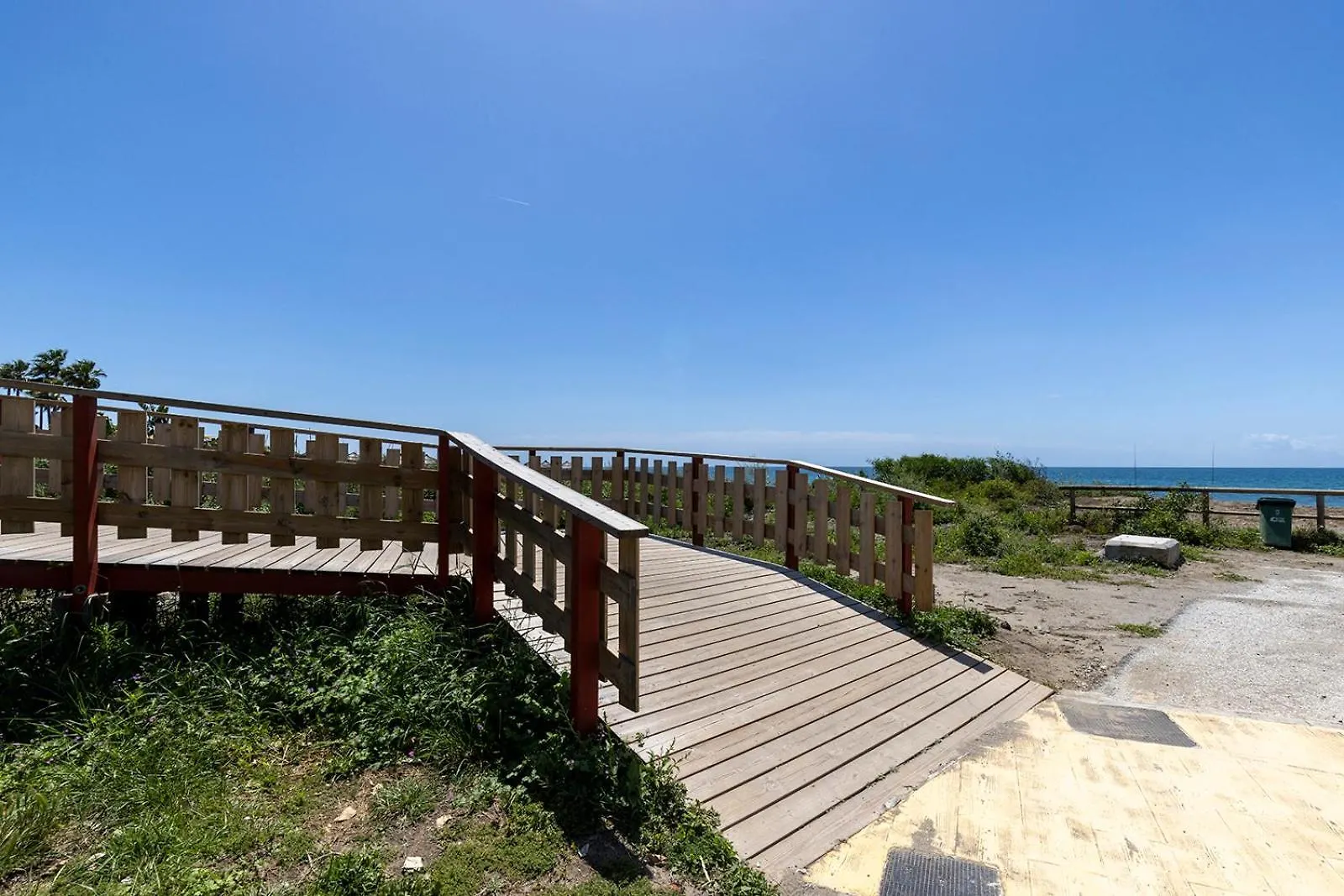 Waves & Pines Apartment El Paraiso, Benamara Estepona